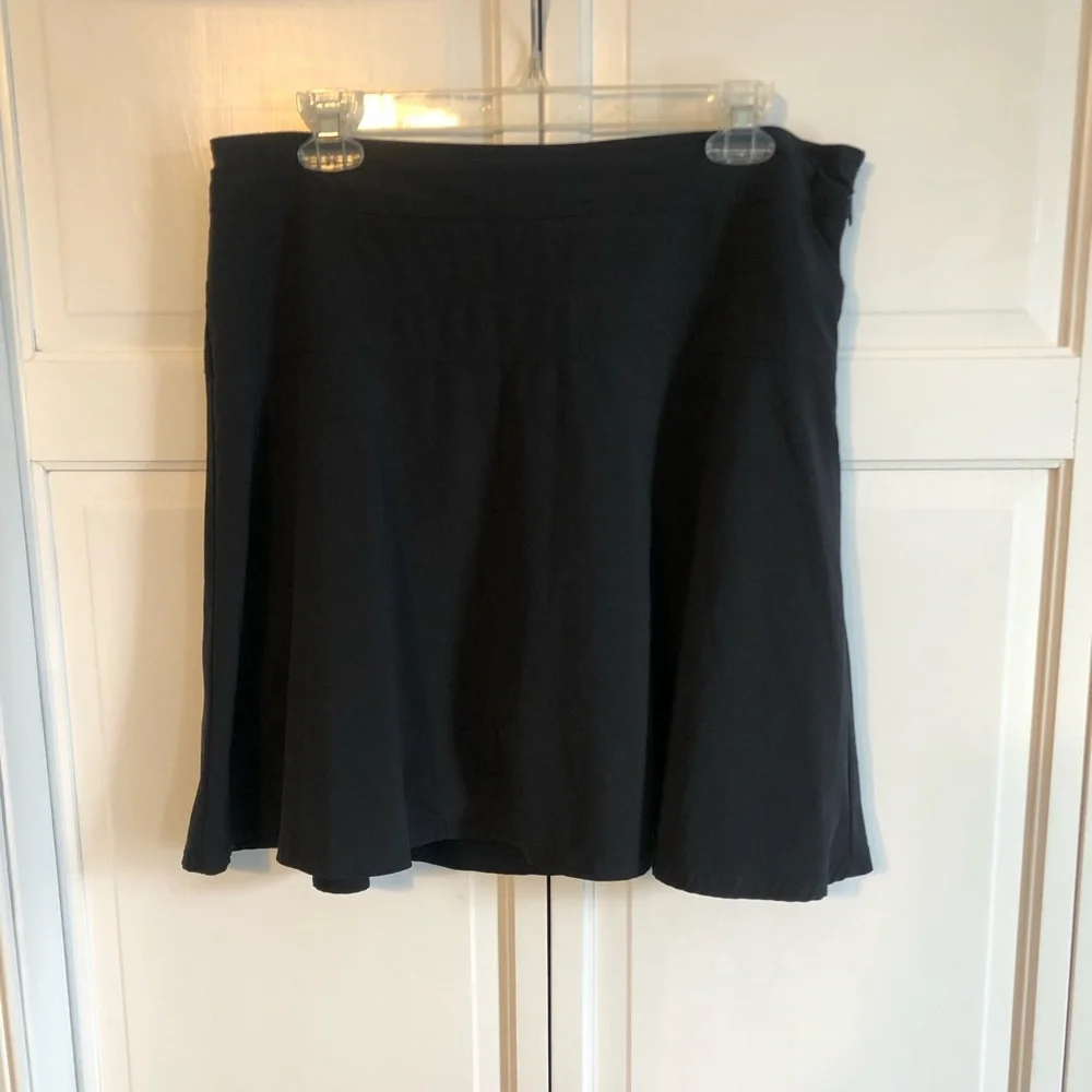 Athleta Everyday Skort, size 12, black - Picture 3 of 16